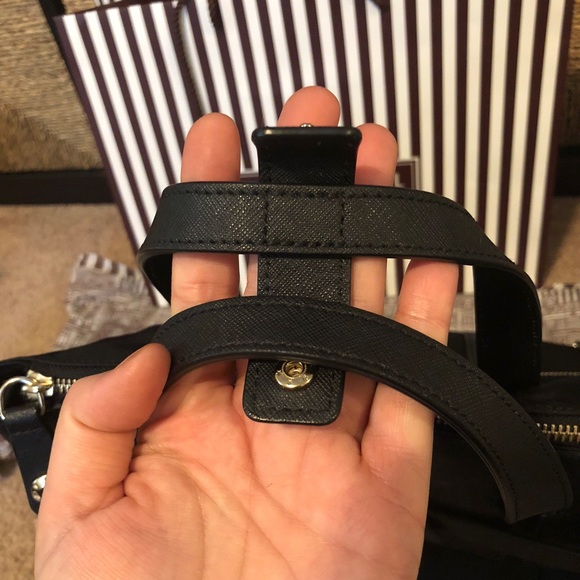 Henri Bendel Black Jetsetter - Picture 3 of 5